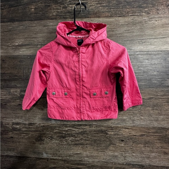 GAP Pink Lightweight Raincoat with Hood Size 4T - Picture 1 of 7